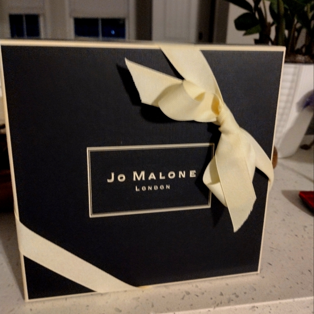 Jo Malone London Black Gift Box